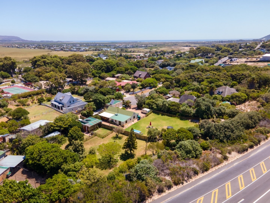 5 Bedroom Property for Sale in Crofters Valley Western Cape